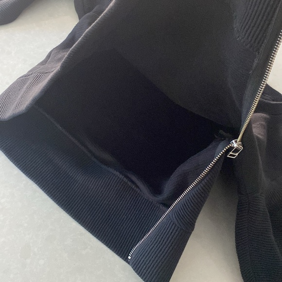 Aritzia Wilfred free Suzanna ribbed zipper side Sweater100% cotton black⭐️⭐️⭐️⭐️ - Picture 8 of 16